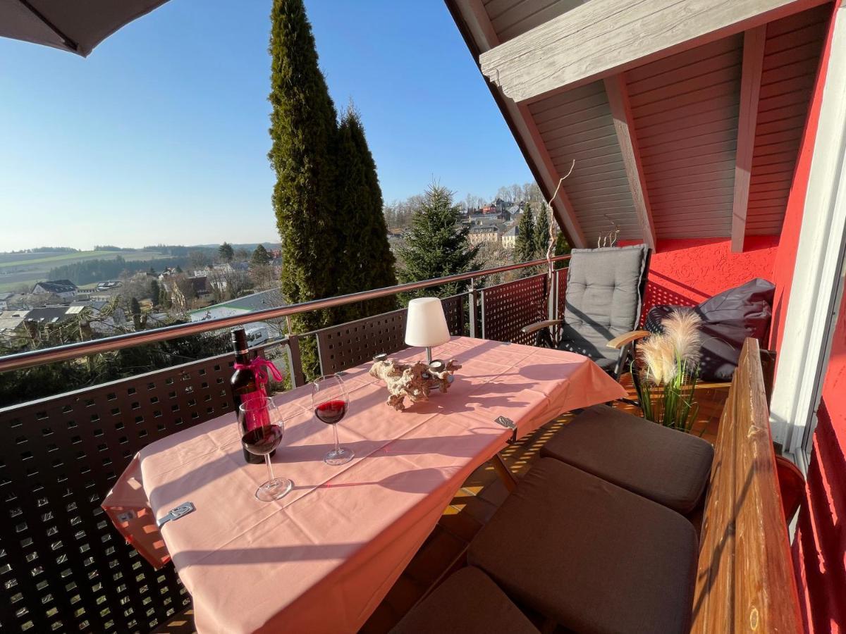 Tolle Ferienwohnung Mit Loggia In Schauenstein 100Qm Bei Hof An Der Saale Frankenwald Екстериор снимка